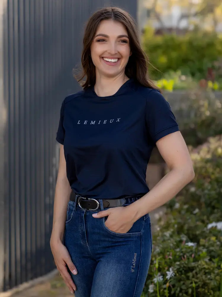 Indlæs billede i Gallery Viewer, LM Core Sports T-Shirt Navy
