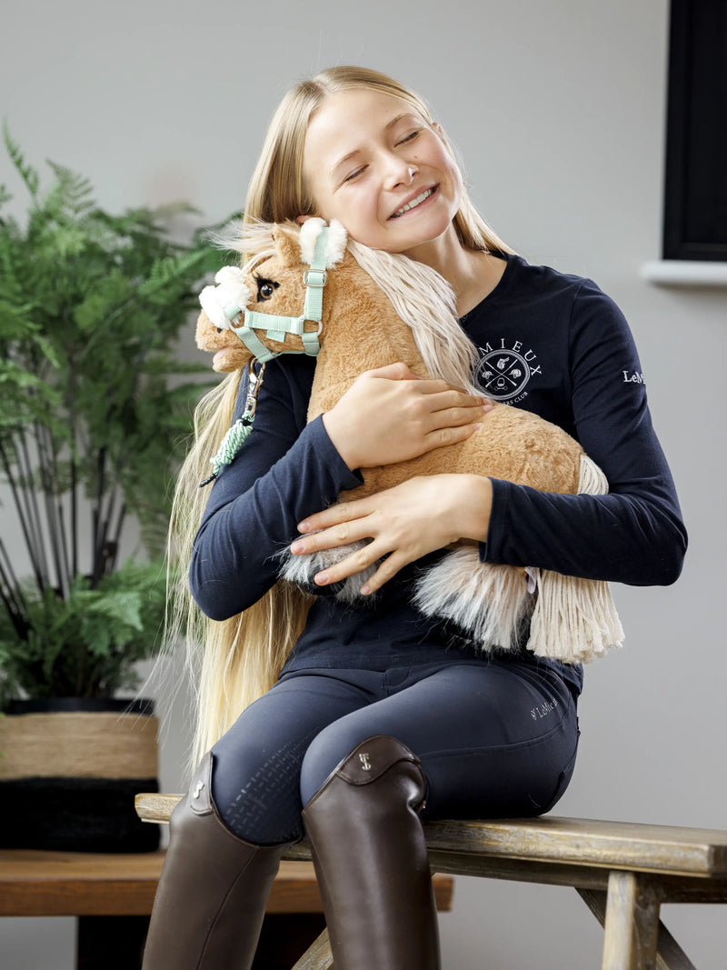 Indlæs billede i Gallery Viewer, LM Toy Pony Cloudy (Limited Edition)
