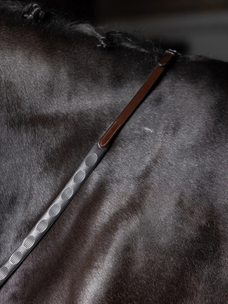 Indlæs billede i Gallery Viewer, LM(F) CORE Magna Grip Rubber Reins Havana/Brass
