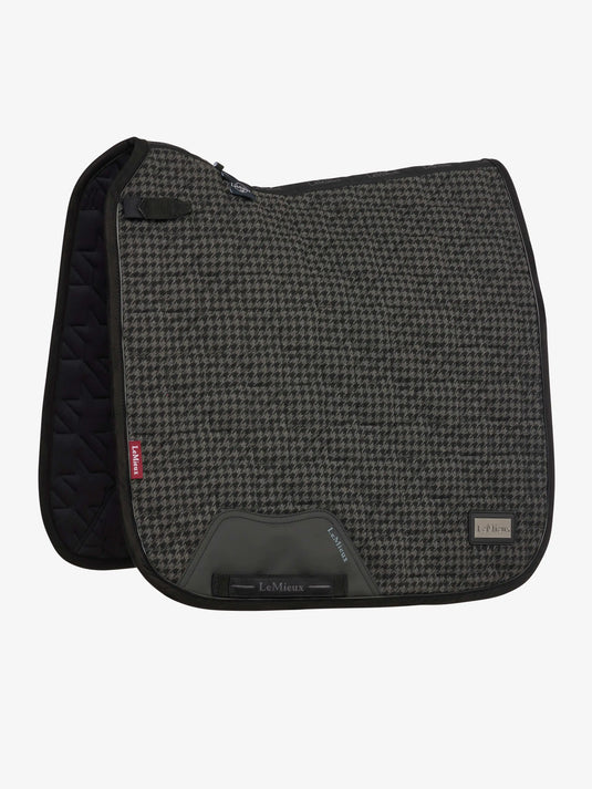 LM Aspen Dressage Square