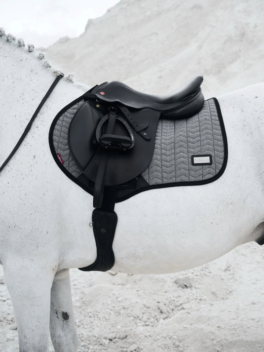 LM Aspen Close Contact Square