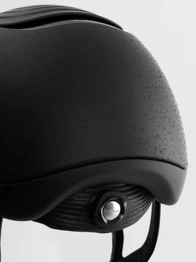 Indlæs billede i Gallery Viewer, LM CORE Vexa Skull Helmet Black
