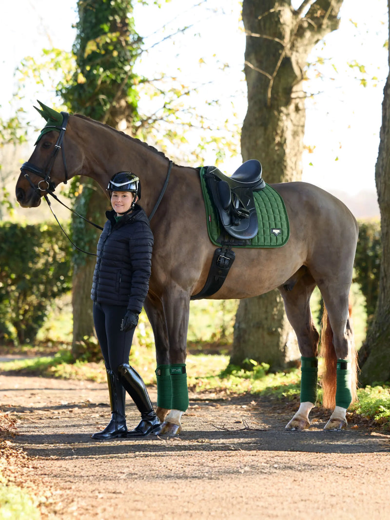 Indlæs billede i Gallery Viewer, LM(F) CORE Loire Classic Dressage Square Hunter Green
