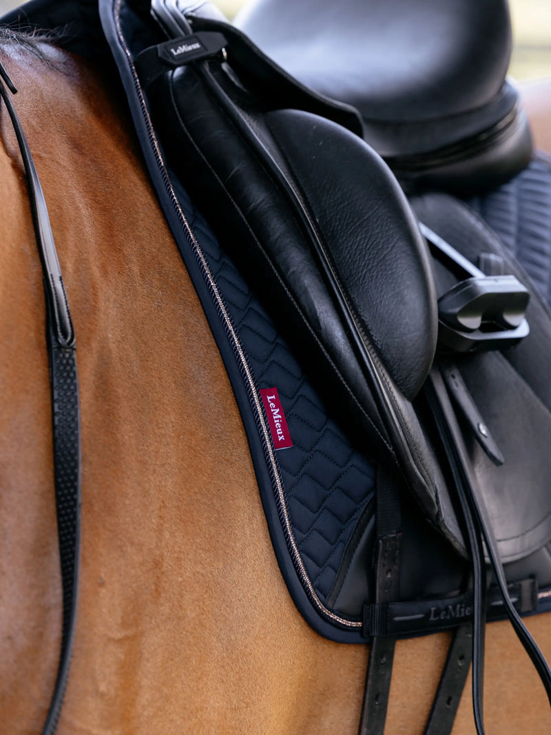 Indlæs billede i Gallery Viewer, LM Brilliance Dressage Square
