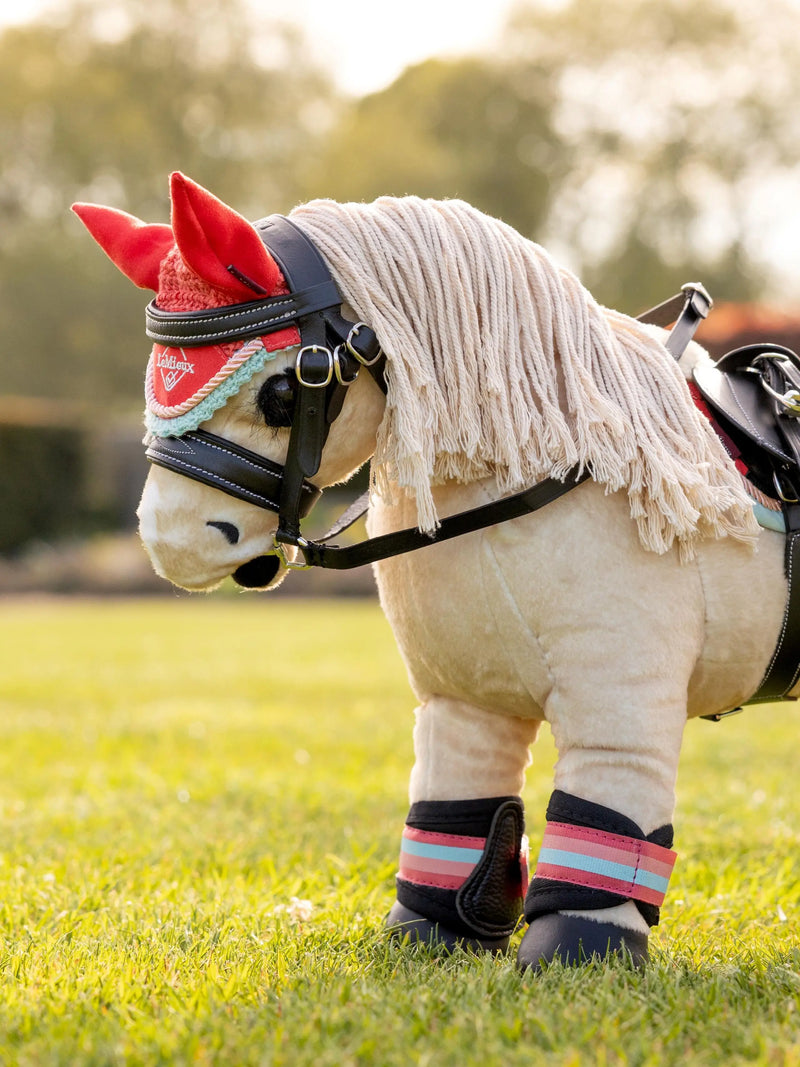 Indlæs billede i Gallery Viewer, LeMieux Harlow Toy Pony Fly Hood Coral Crush
