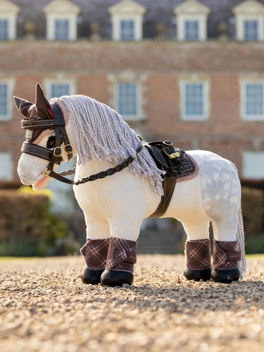 LM AU26 Toy Pony Heritage Fly Hood Cocoa