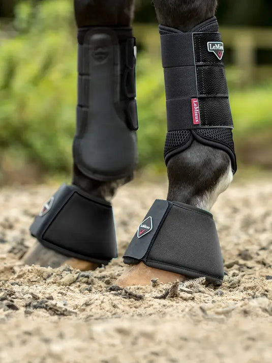 LM(F) CORE Soft Shell Over Reach Boots Black