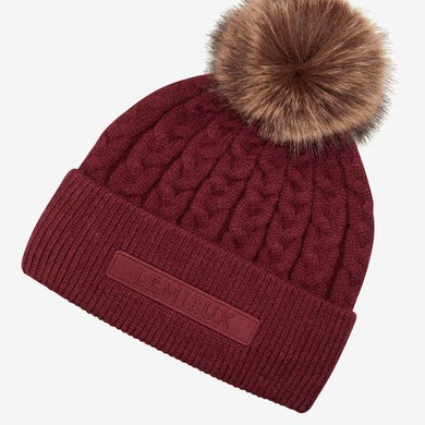 Clara Cable Beanie Merlot
