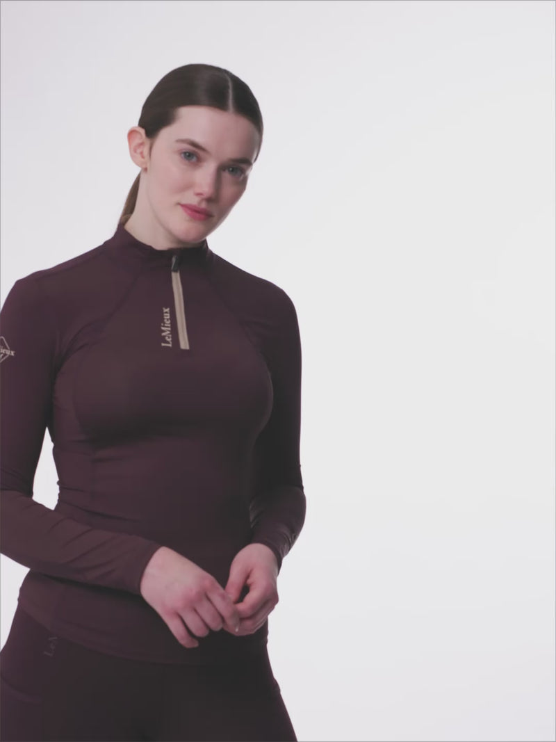 Indlæs og afspil video i Gallery Viewer, AW25 LM Classique Base Layer Damson
