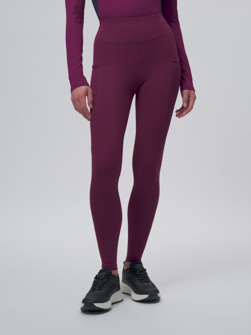 Indlæs og afspil video i Gallery Viewer, Naomi Pull On Breeches Blackberry
